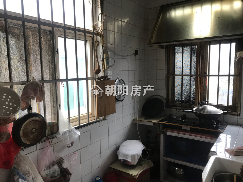 舜耕四区 70平 南向两居 采光好 交通便利 简装