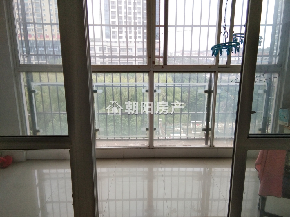 银鹭万树城 119平 南向三居 简装 交通便利 学区房
