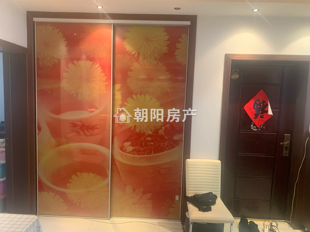 朝阳西村 99平 精装三居朝南 满两年 配套齐全