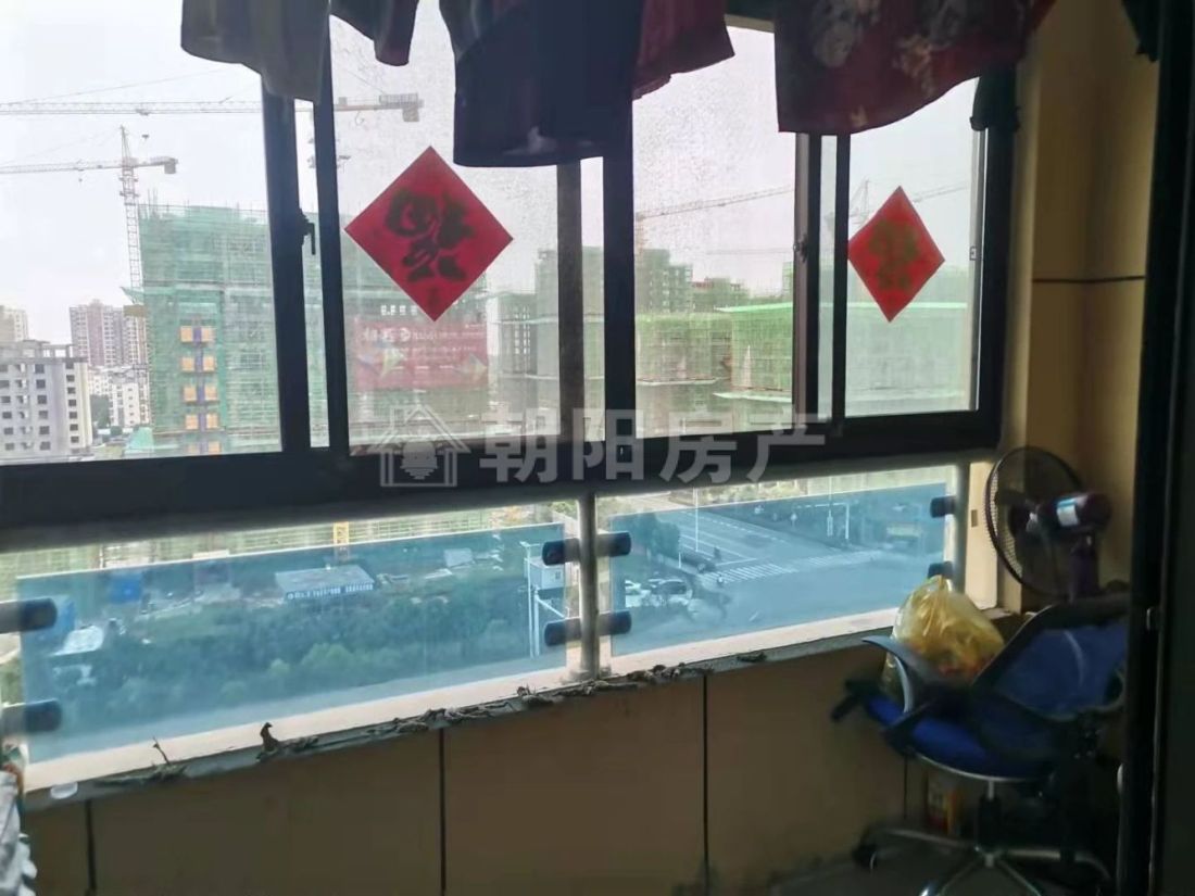 状元学府 83平 南向两室两厅 学区房 交通便利 随时看房