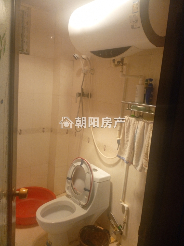 金凤小区 117平 南向采光好三居 交通便利 学区房