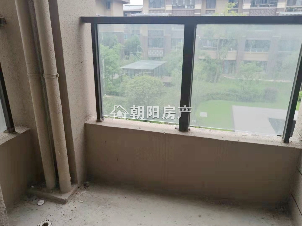 南山院 122平 南向四室洋房 毛坯 学区房 交通便利
