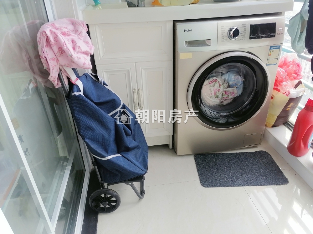 广场景苑 86平 南向精装两居 满两年 学区房