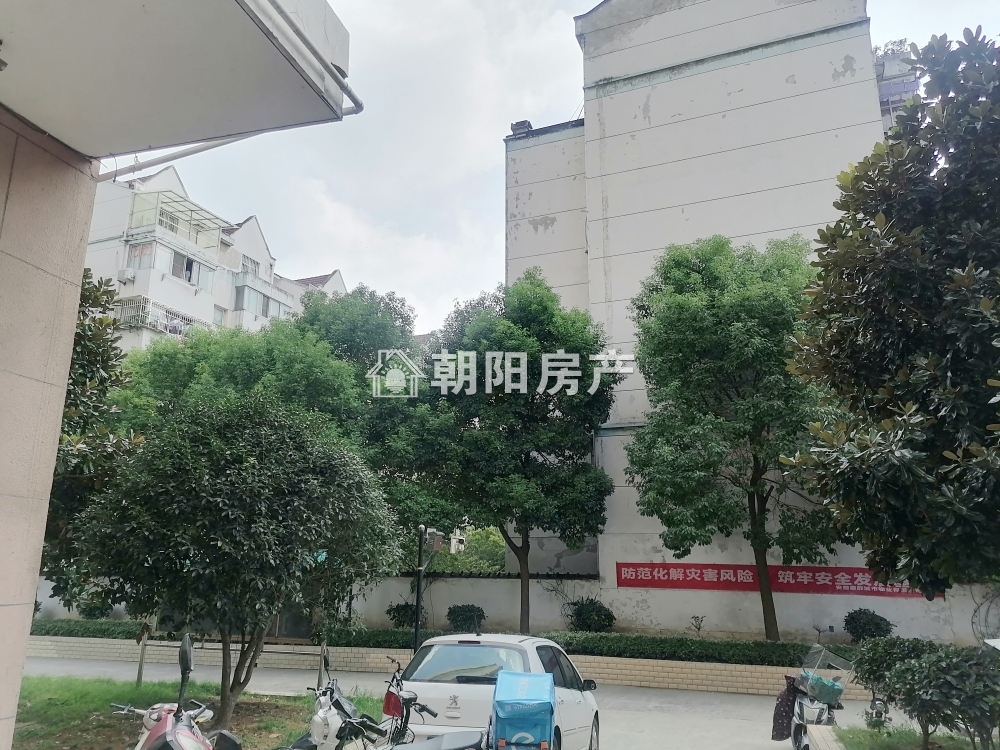 广场景苑 86平 南向精装两居 满两年 学区房