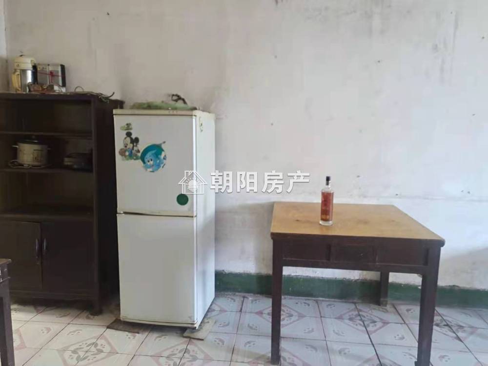 水利局家属楼 80平 朝南两室 交通便利 学区房 随时看房