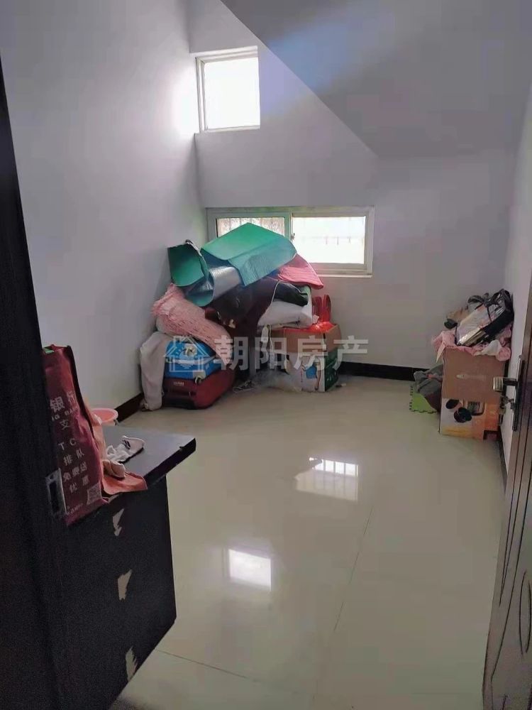 酒厂小区 98平 四室两厅两卫 学区房 采光好 随时看房