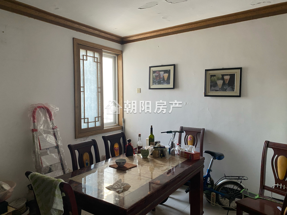 桂园小区 100平 朝南三室简装 交通便利 配套齐全