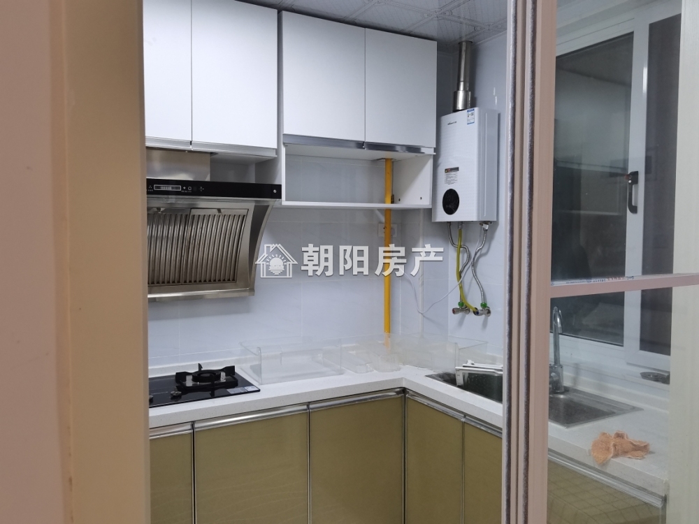 英伦联邦 81平 南向两居 环境好