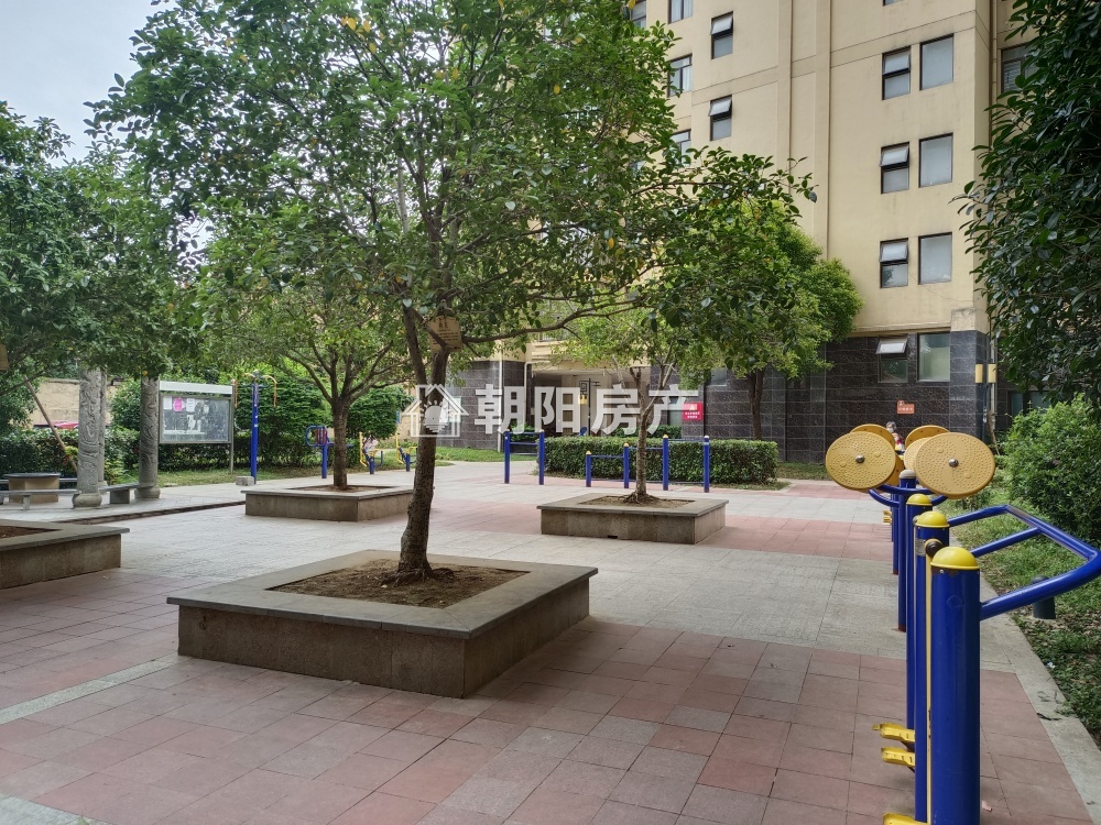 西湖天地，2室2厅，精装修 出售