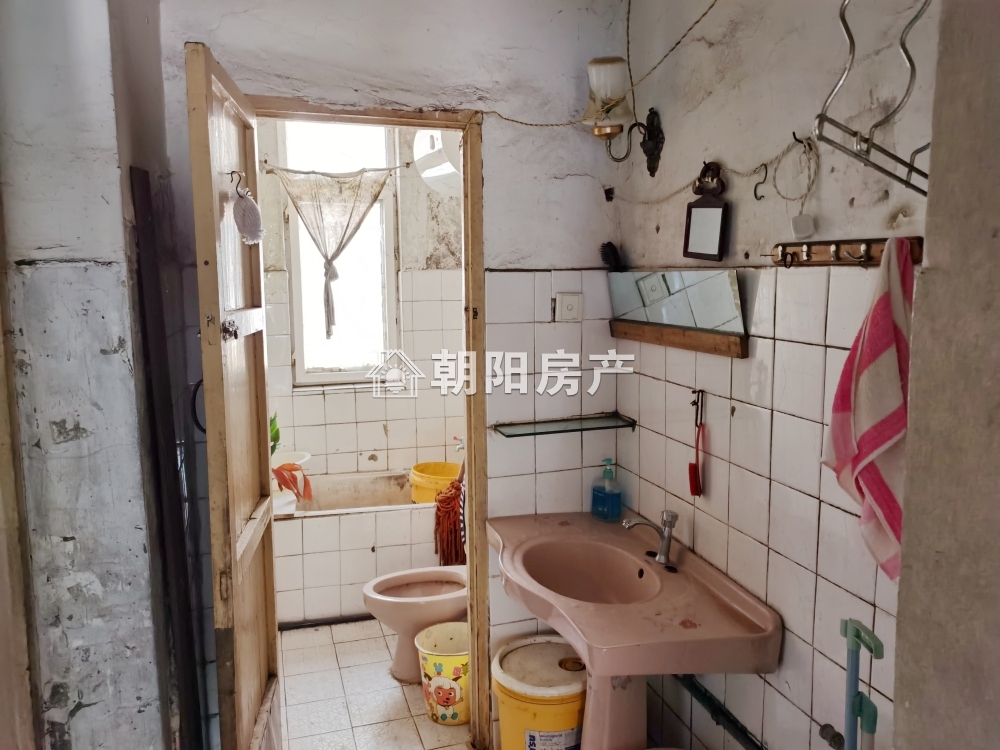 舜耕三区 55平 南向两室 简装 交通便利