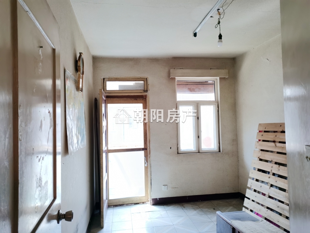 舜耕三区 55平 南向两室 简装 交通便利
