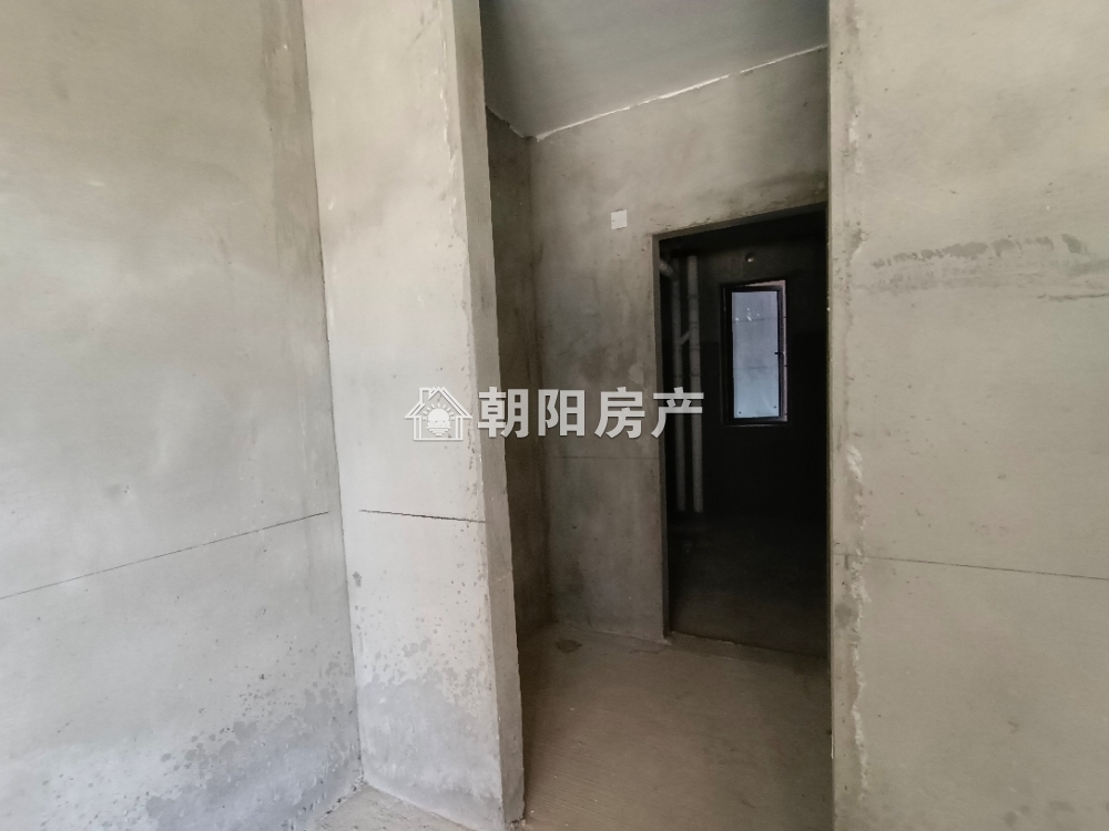 龙成奥韵东区 113平 南向三居 学区房 交通便利
