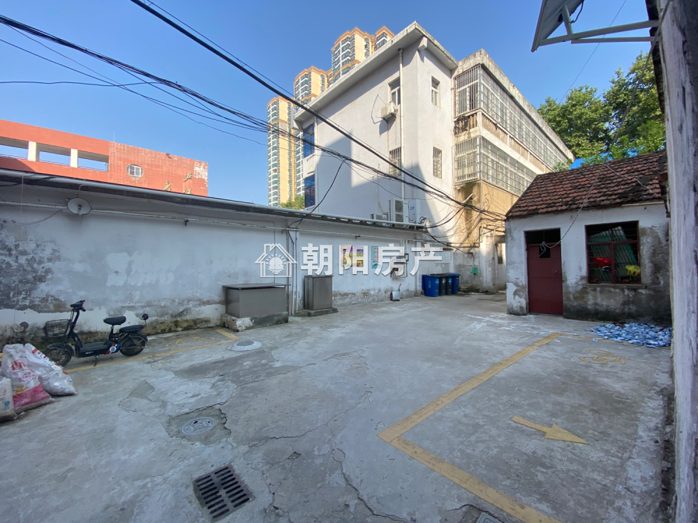 田二小家属楼多层3室1厅出售，老证，学区房
