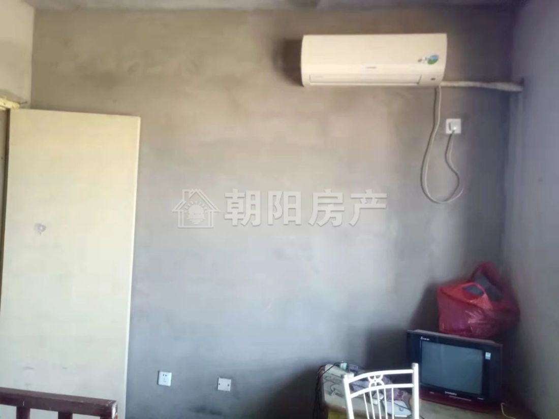 唐家山庄 108平 南向三室二厅 毛坯 交通便利