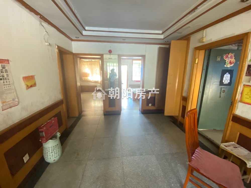田二小家属楼多层3室1厅出售，老证，学区房