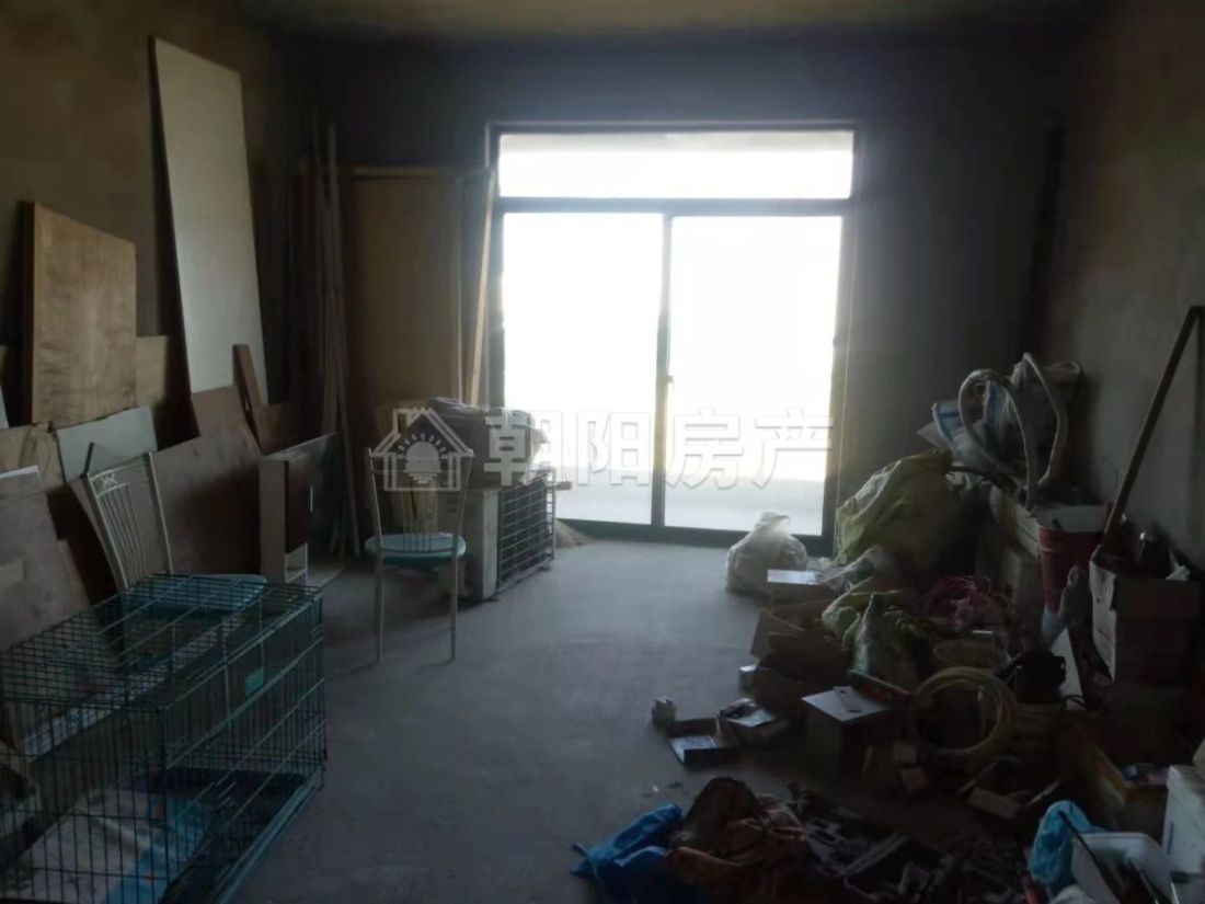 唐家山庄 108平 南向三室二厅 毛坯 交通便利