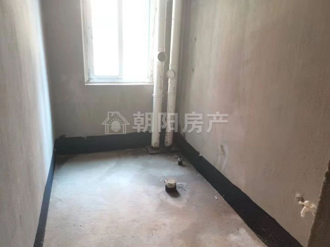 凤凰首府 124平 南向三居 满五唯一 毛坯房 交通便利 学区房