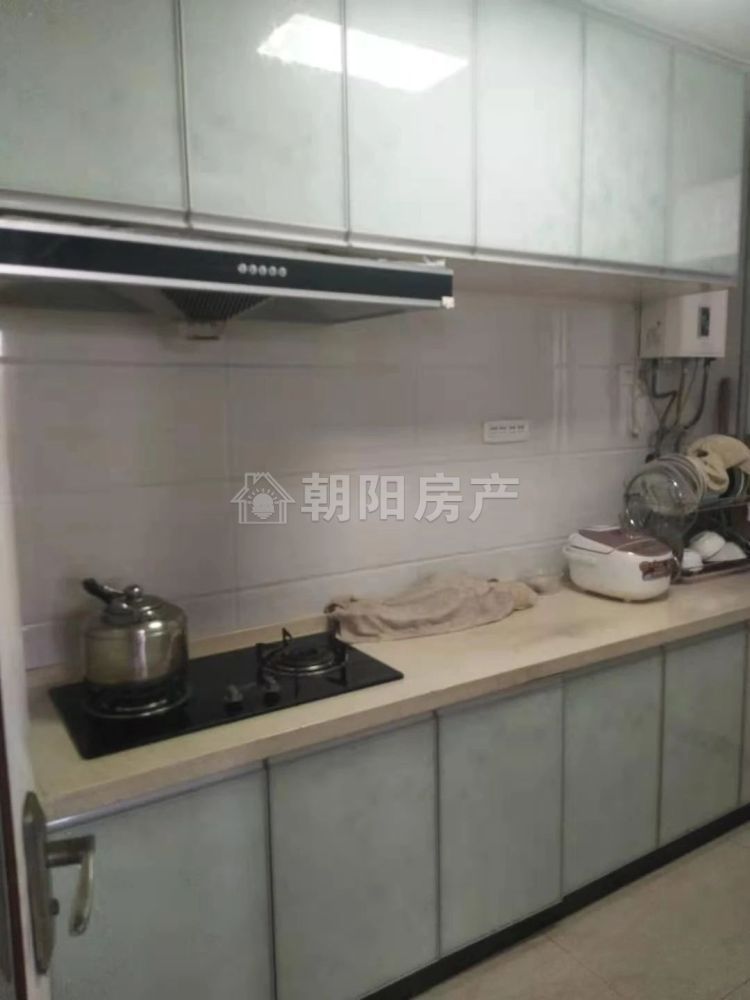 华夏中央广场 104平 南向精装三居 学区房配套齐全