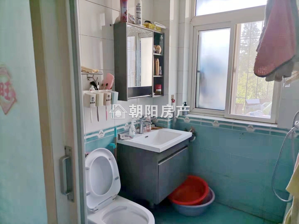 桂苑东区 76平 朝南精装两居 满两年 交通便利 学区房