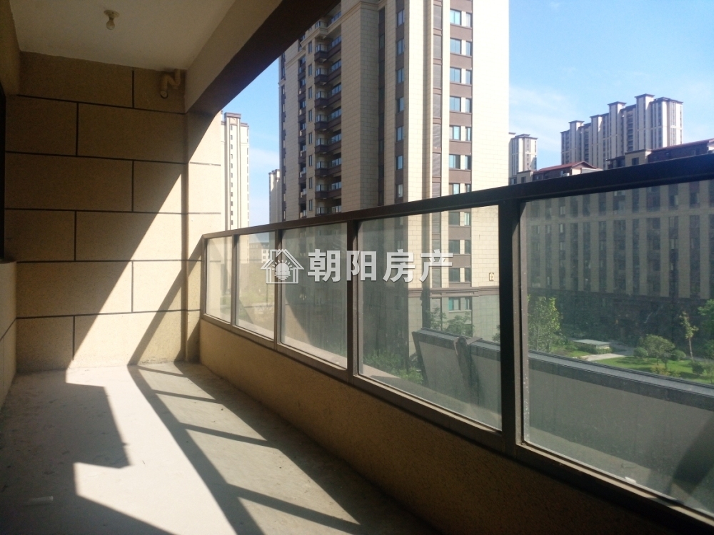 顺景天城逸园 112平 南向三室毛坯 交通便利 学区房