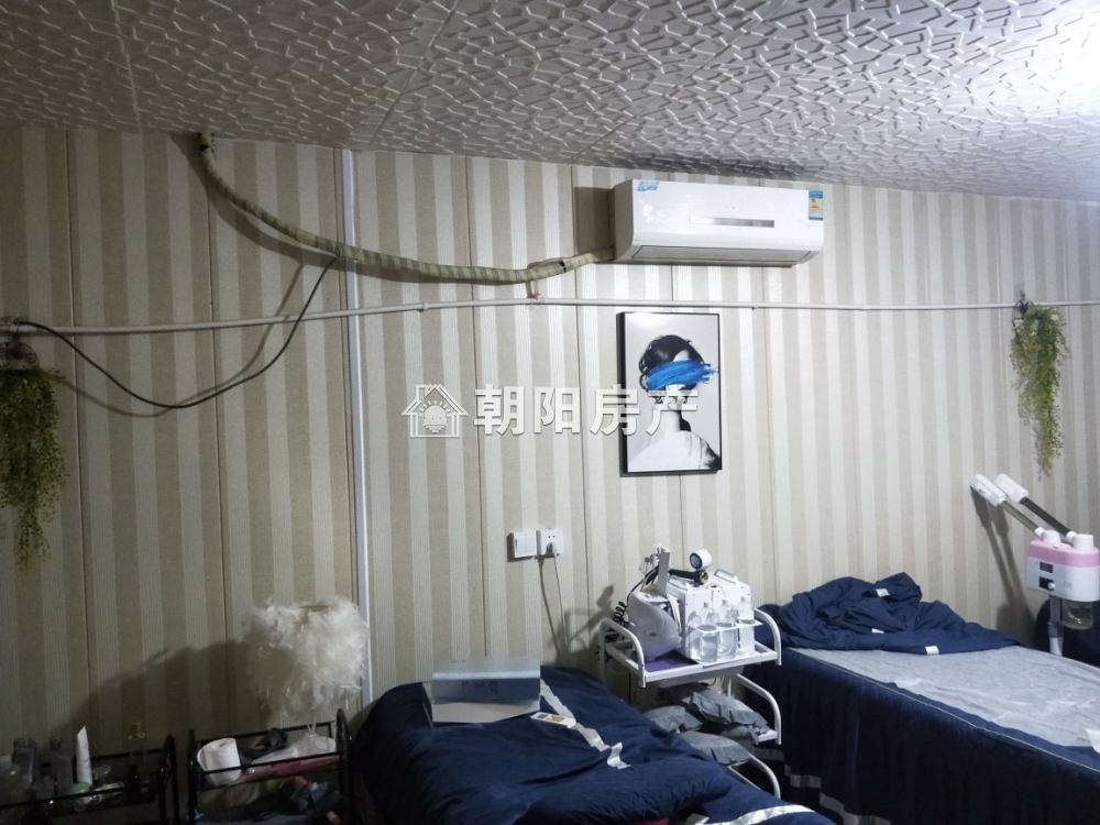 谢二西村 104平 临街旺铺 2885元/平 优质地段