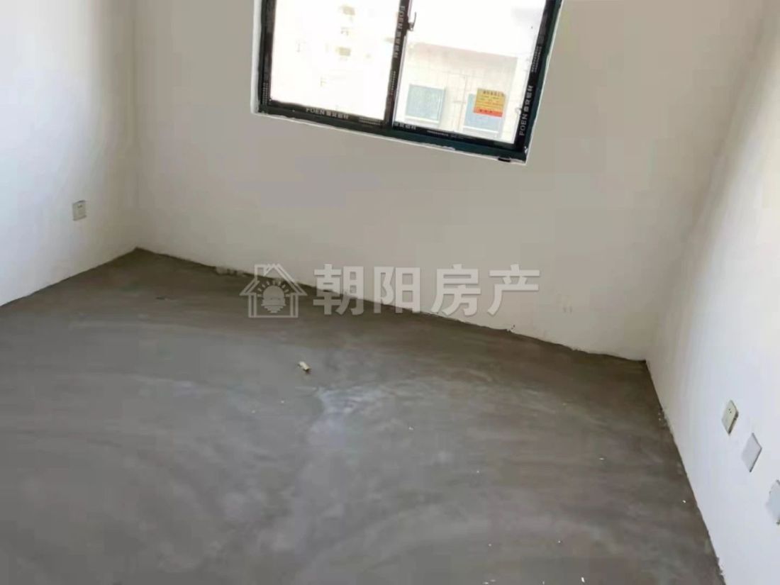 阳光欧洲城 115平 南向三室简装 满两年学区房 6902元/平