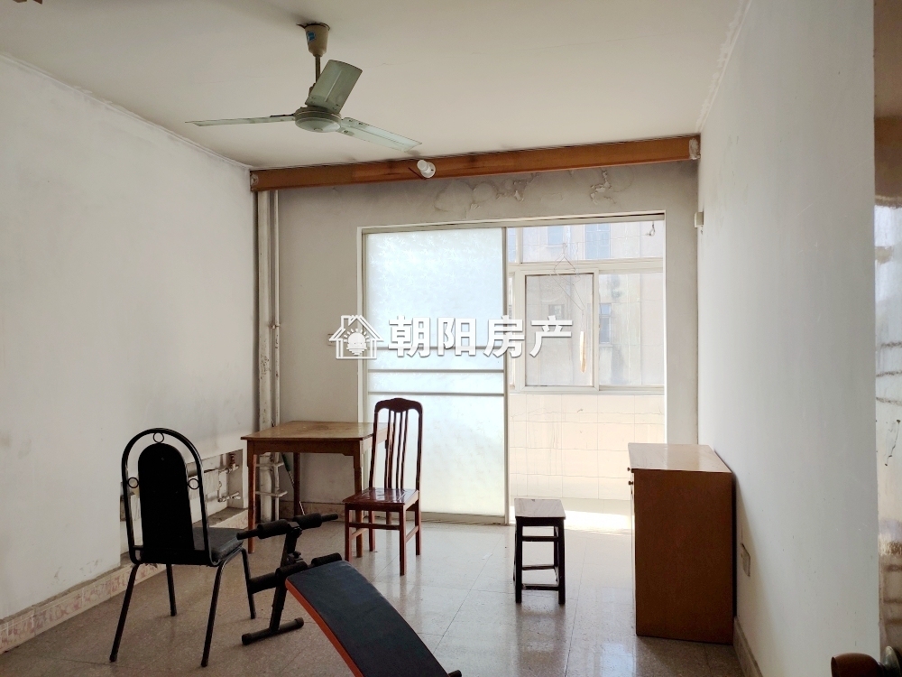 工农村 81平 南向三居 满两年 1220元/平