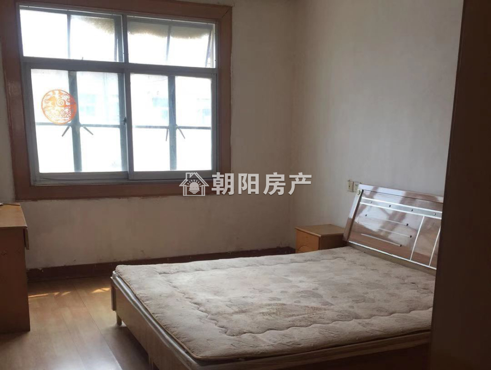 工农村 81平 南向三居 满两年 1220元/平