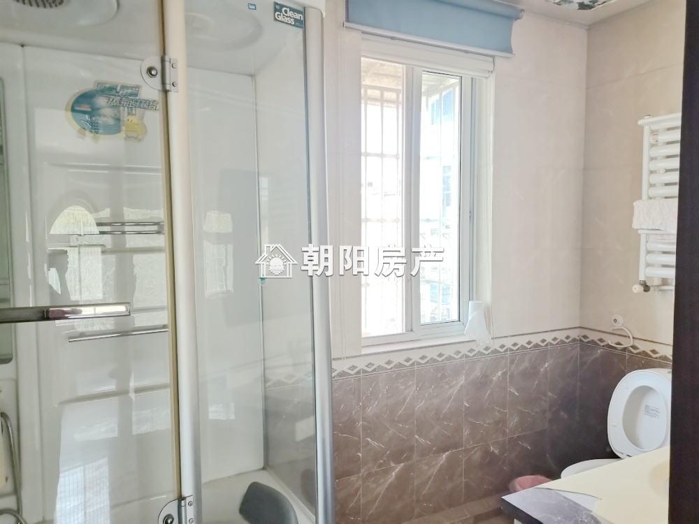 绿苑山庄 250平 南向四室两厅 满两年 学区房采光好