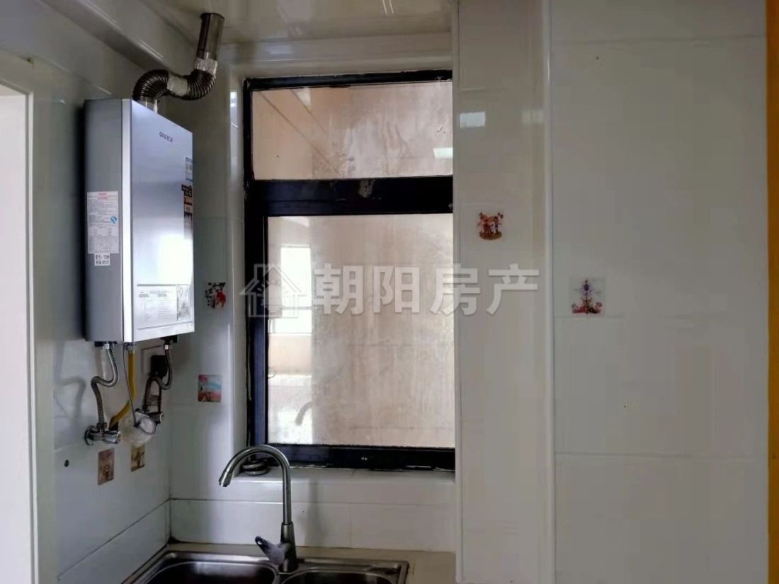 凤凰湾D地块 118平 南向三室二厅 满五唯一 学区房 采光好
