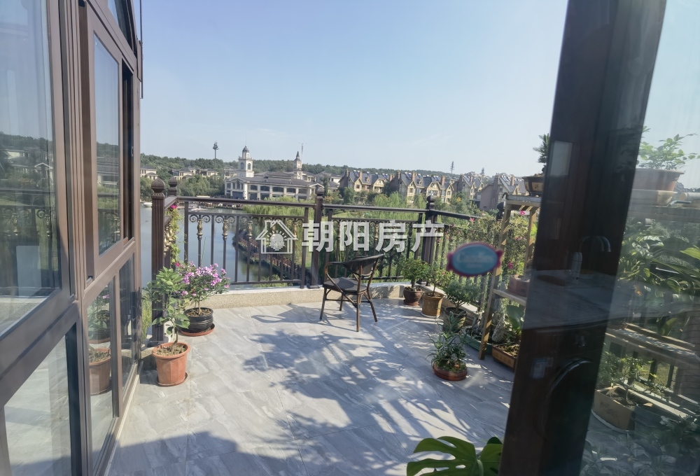 泉山湖龙湾 160平 南朝向精装叠墅 满两年 学区房