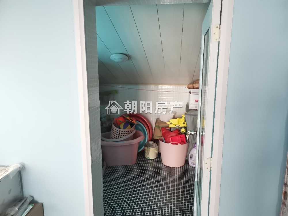 淮望三期 114平 朝南精装两居 满两年 交通便利