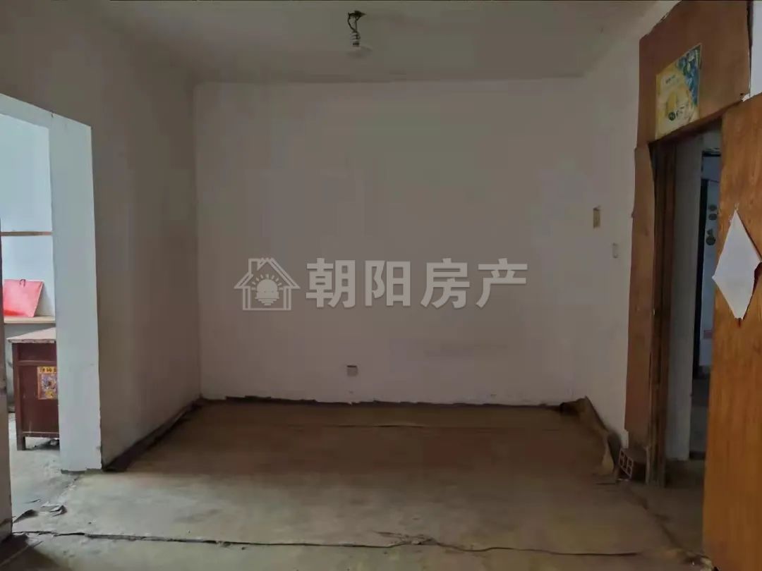 建筑公司家属楼 89平 南向两室 满五唯一 交通便利
