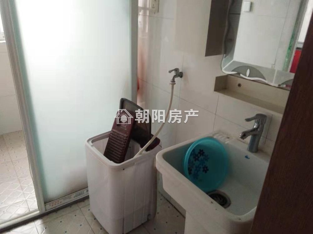 前锋新村 80平 南向两室 学区房 800元月租 交通便利
