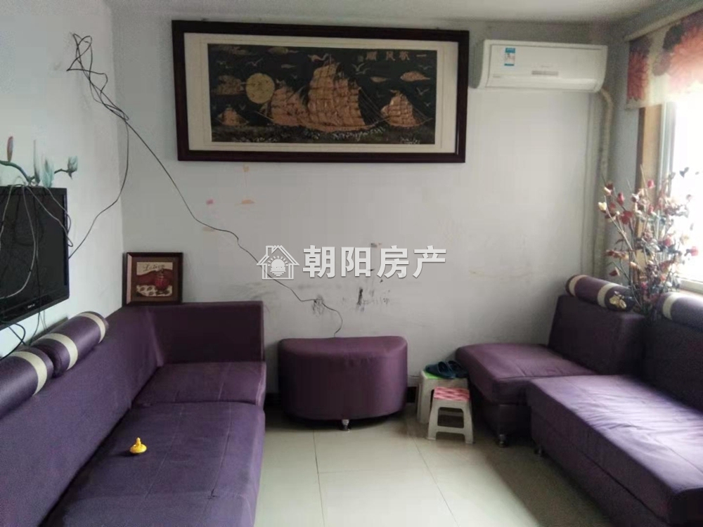 前锋新村 80平 南向两室 学区房 800元月租 交通便利