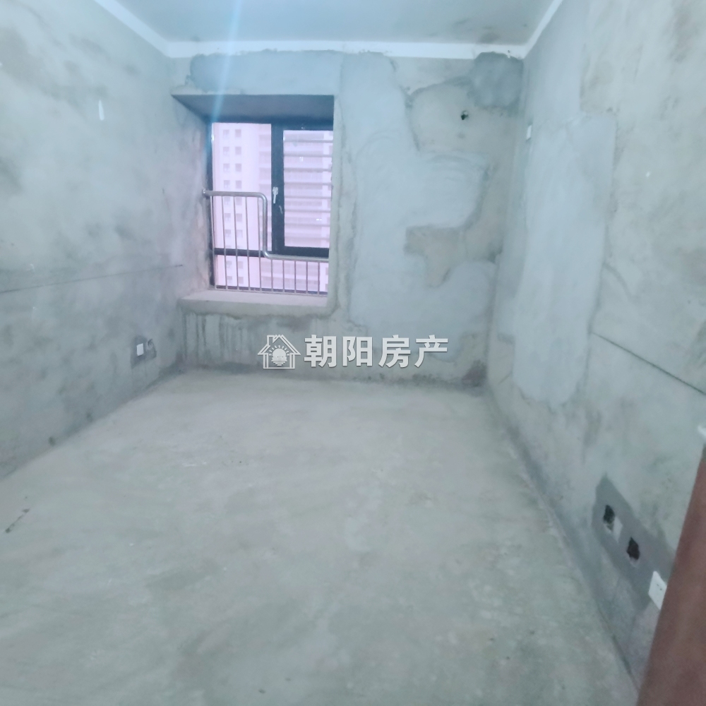 万茂华府 115平 南向三居 毛坯 满两年 学区房