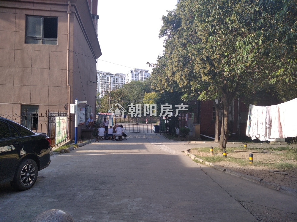 明珠花园 85平 朝南精装两居 满五唯一 交通便利
