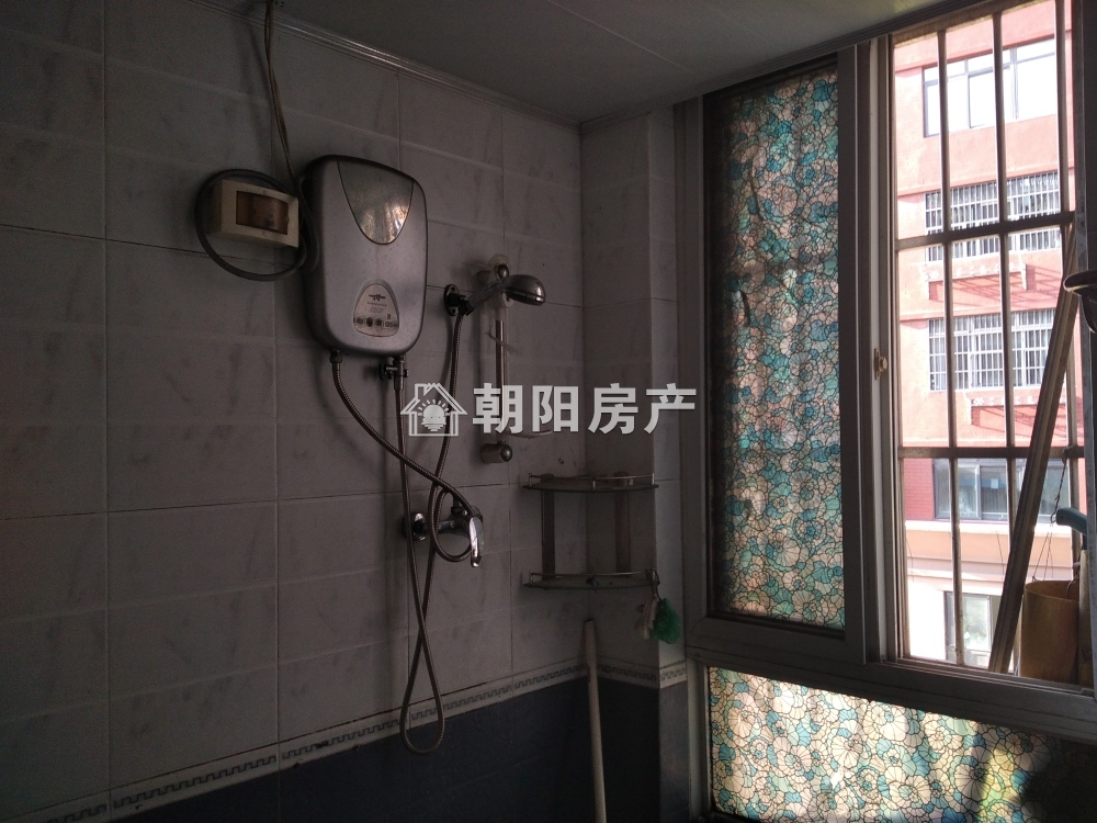 明珠花园 85平 南向两室一厅 采光好 配套齐全 450元/月