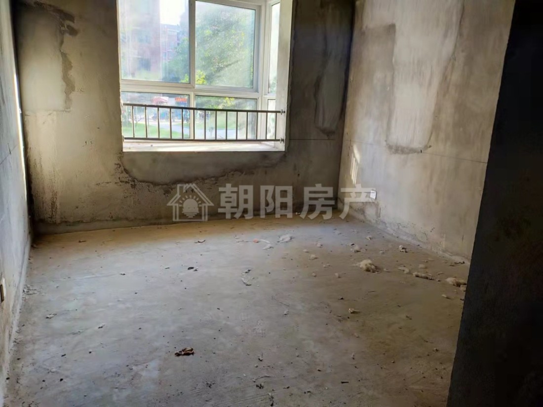 凤凰首府 103平 南向三室二厅 满两年 学区房 交通便利