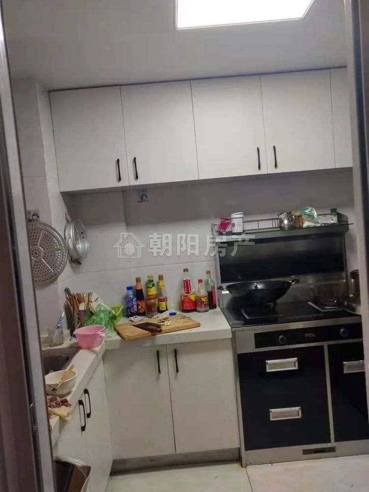 金地新天地 81平 朝南精装两室 学区房 满两年