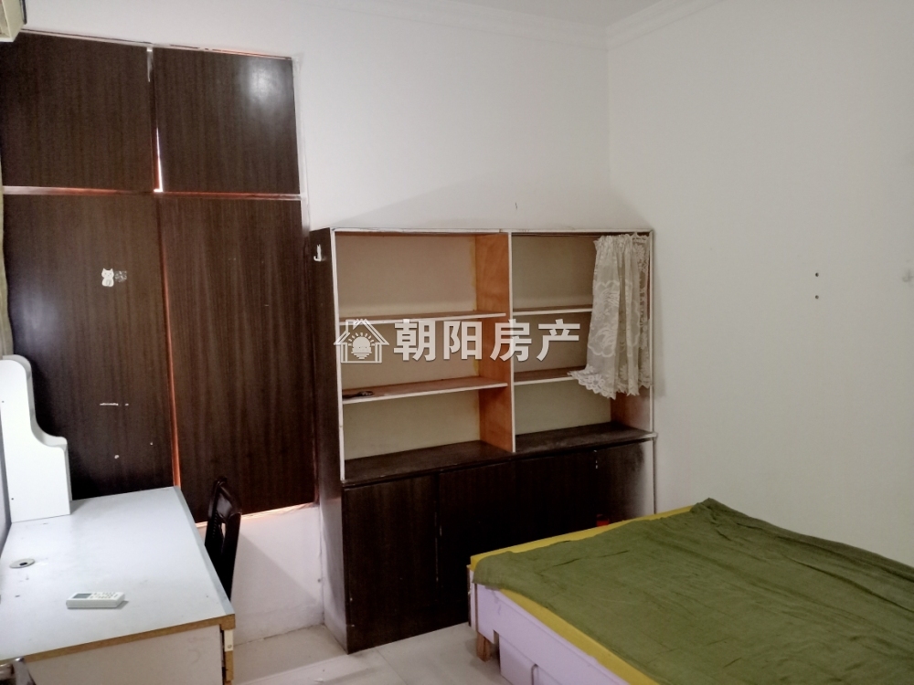 润地广场 86平 南向两居 交通便利 采光好