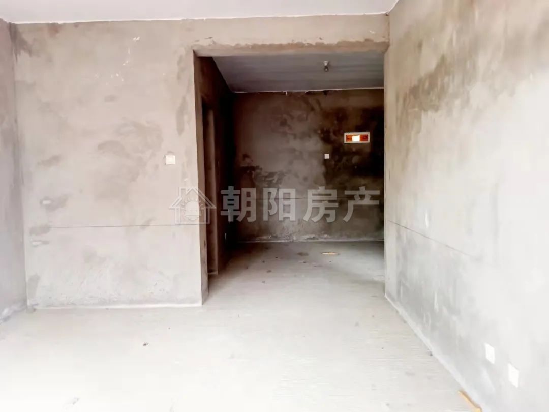 新湖小区东区 93平 南向两室高楼层 采光好 交通便利 毛坯