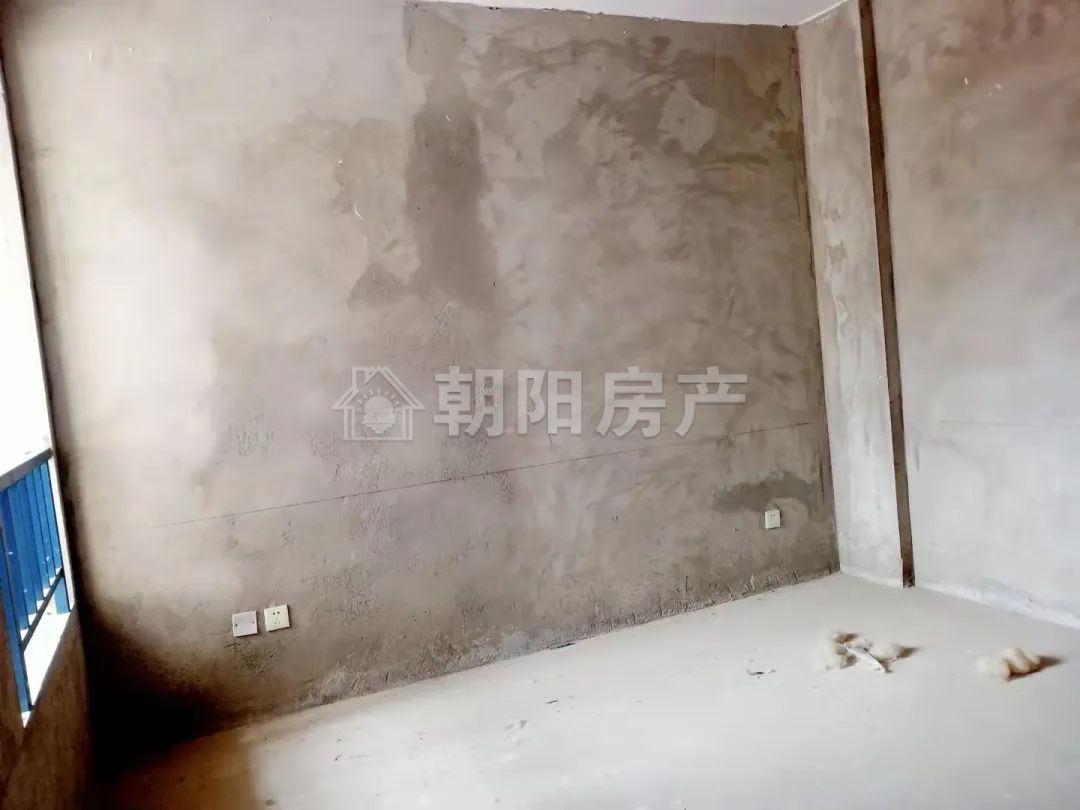 新湖小区东区 93平 南向两室高楼层 采光好 交通便利 毛坯