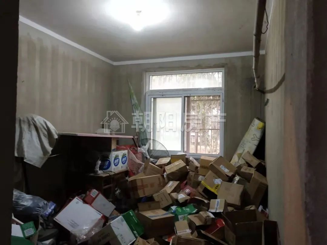 卧龙山庄西区 90平 南向两室两厅 单价2888元 随时看房