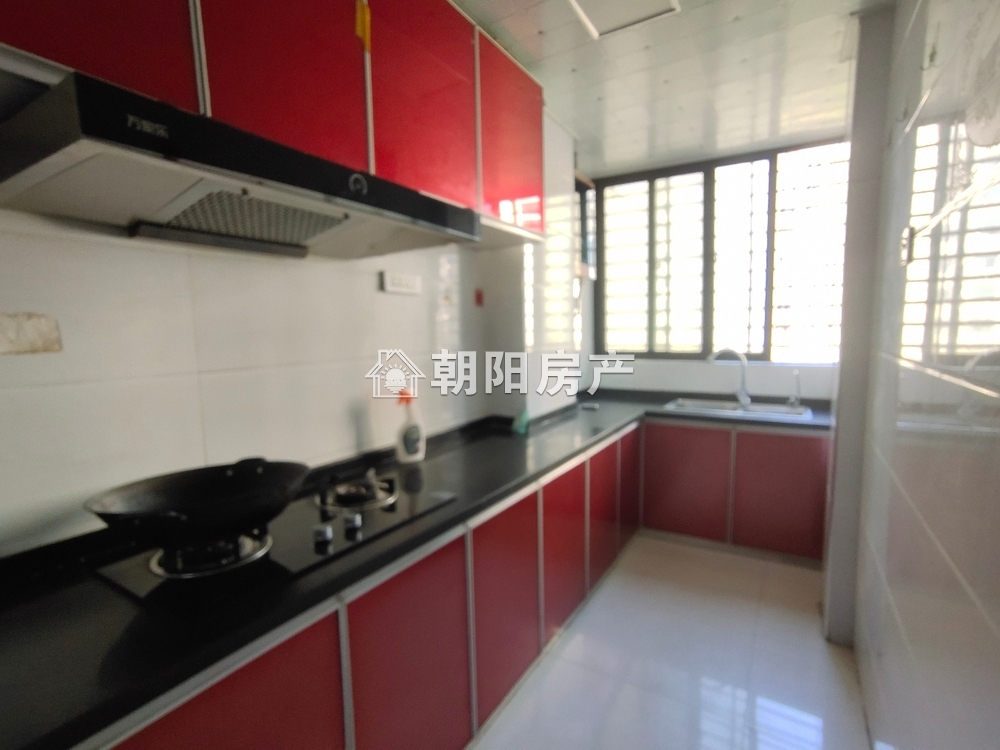 东方名珠 97平 南向精装两居 满两年 交通便利 学区房