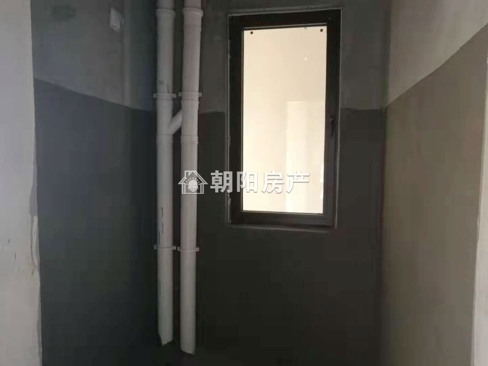 山南壹号 99平 南向三居 交通便利 学区房