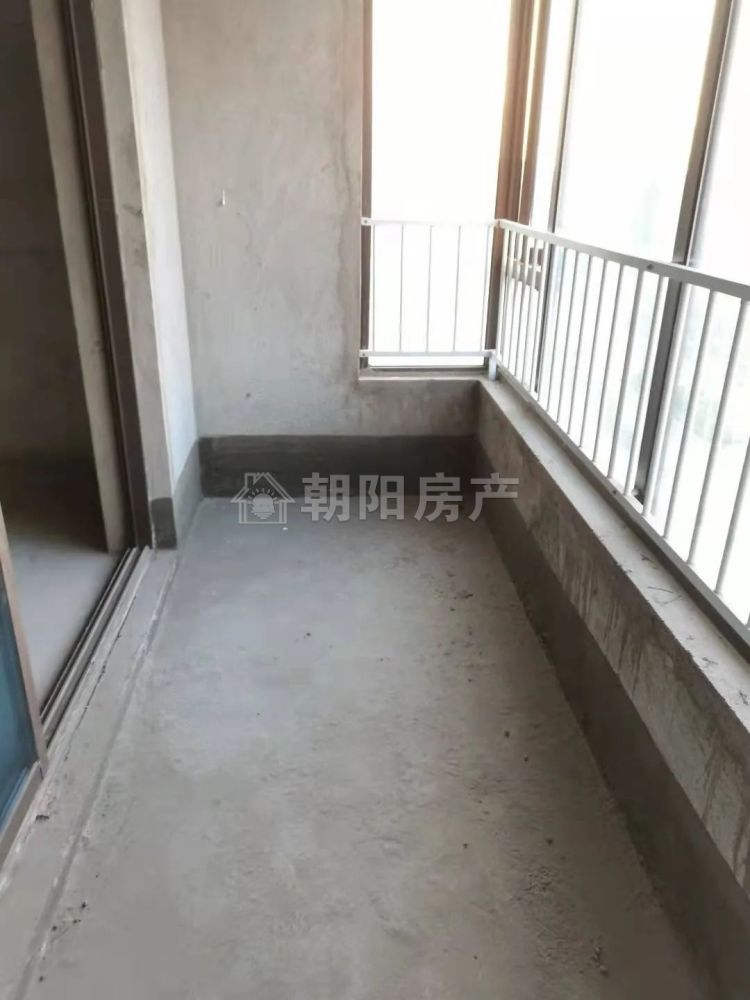 凤台碧桂园西区 228平 五室三卫南北通透 交通便利