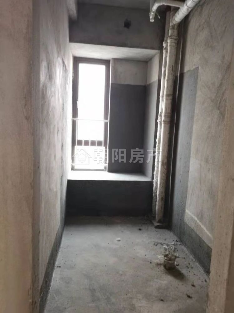 凤台碧桂园西区 228平 五室三卫南北通透 交通便利