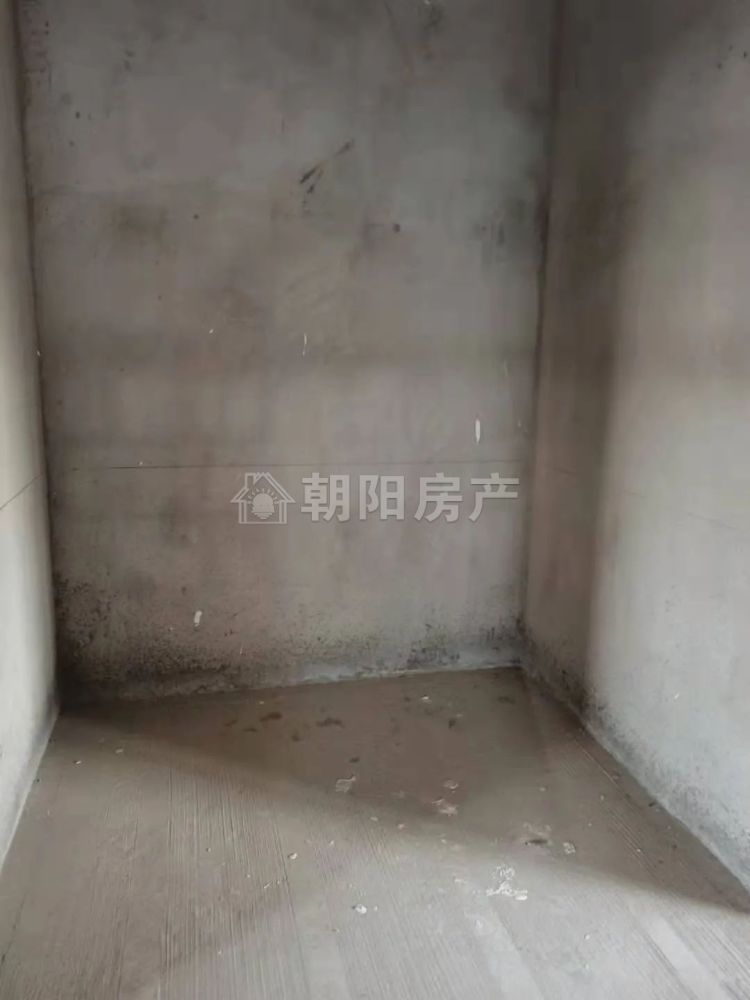 凤台碧桂园西区 228平 五室三卫南北通透 交通便利
