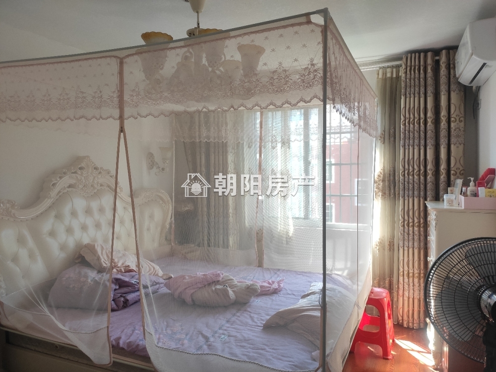 铂蓝美地 178平 四室两厅精装 随时看房 多层高楼层